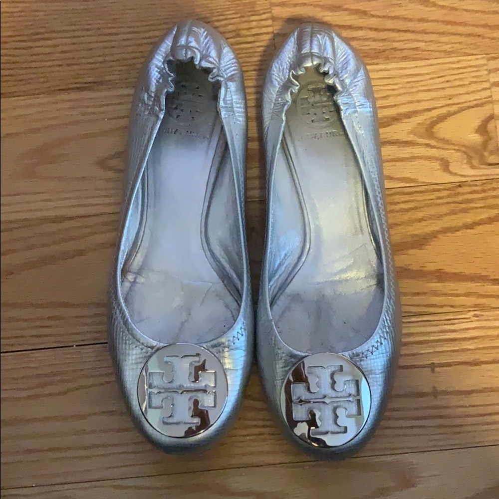 Women’s flats